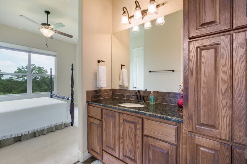 1529 Vintage Way Vintage Oaks New Braunfels